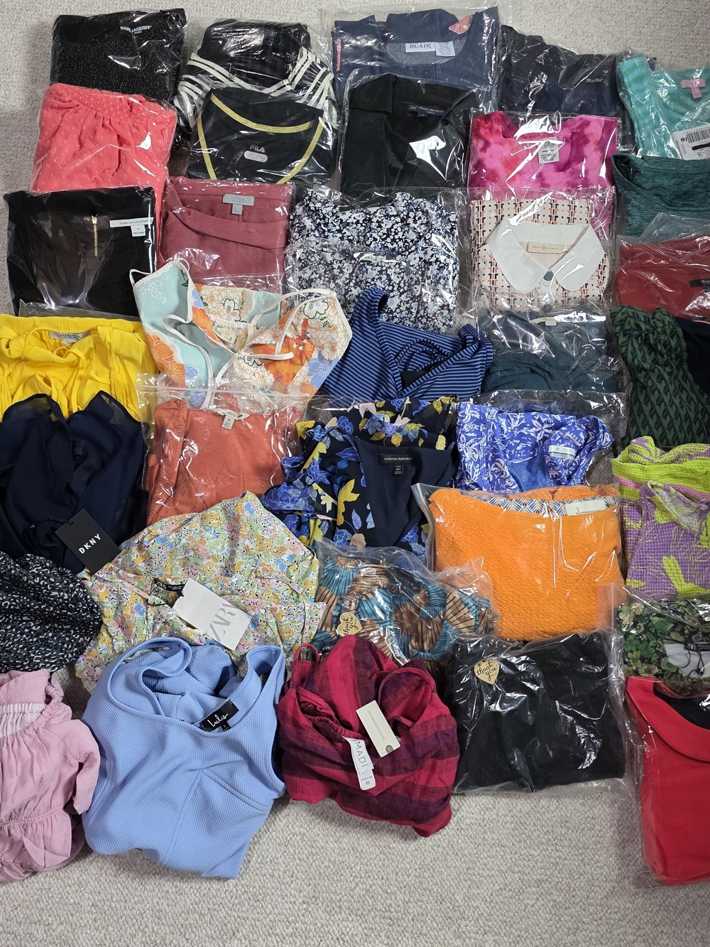 Mixed Women’s Dresses Lot - Multi-Color Size Brands Assortment